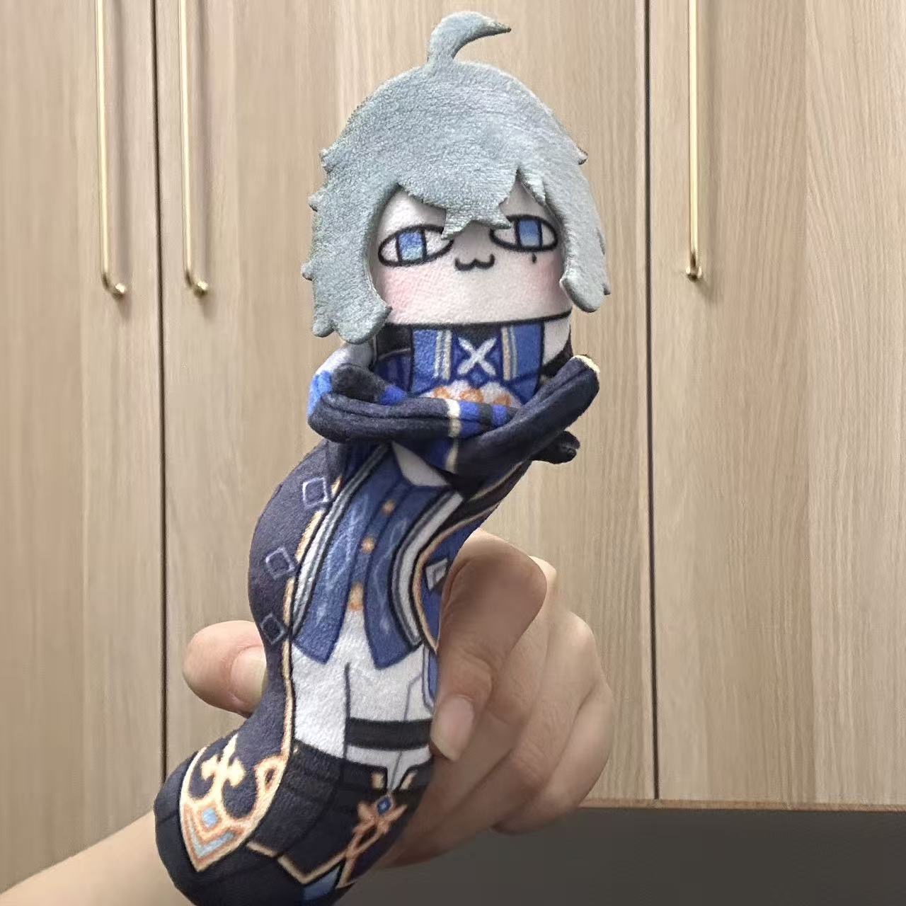 Cosplay Plushie Prop - 18cm Funny Genshin Impact Lohen Plushie