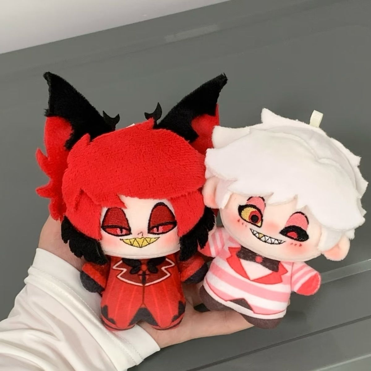 Anime Hazbine Alastor Anthony  - Cosplay Plushie Prop ulasan dan harga